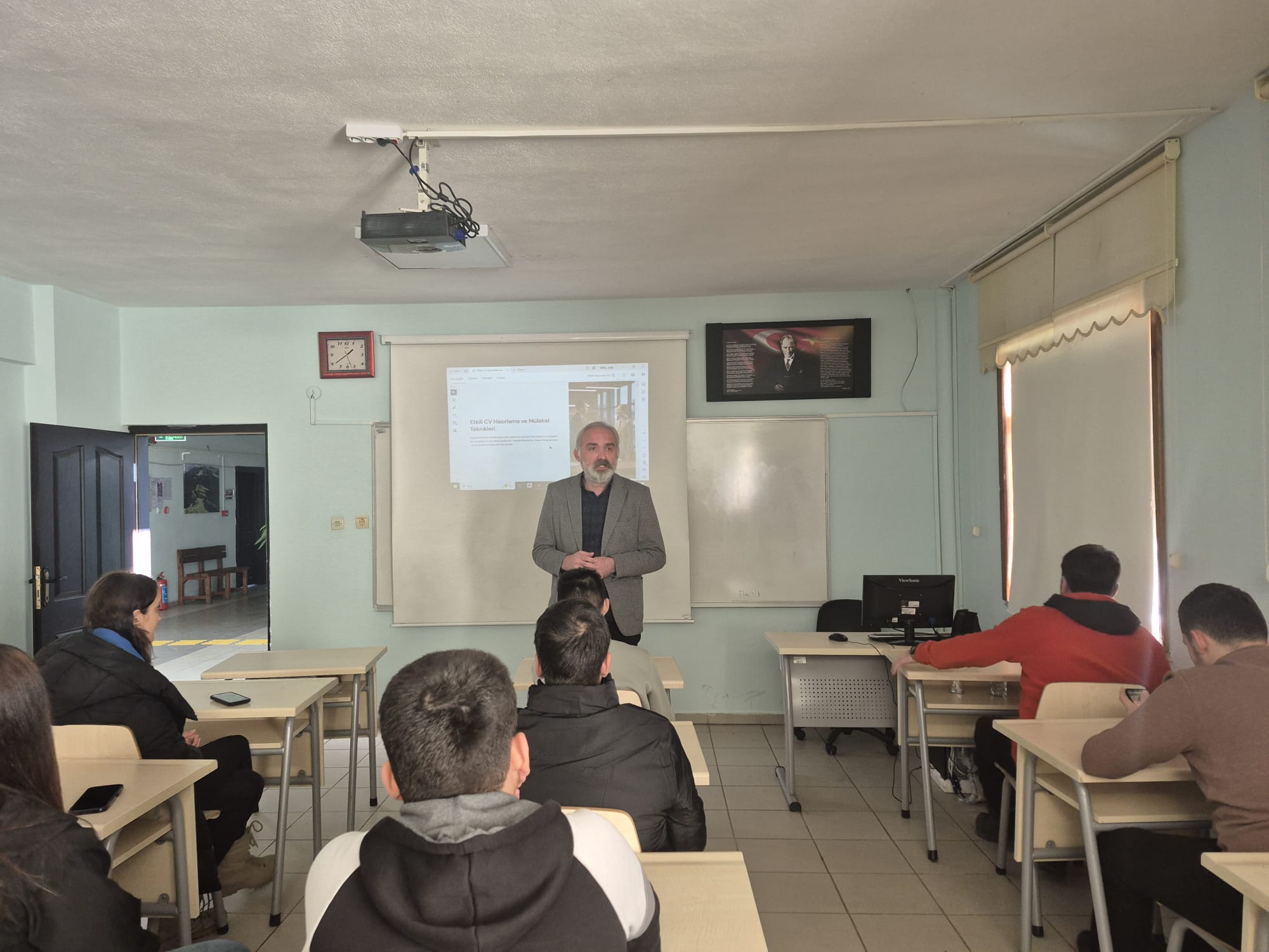 Meslek Yüksekokulumuzda “Etkili CV Hazırlama ve Mülakat Teknikleri” Eğitimi Gerçekleştirildi