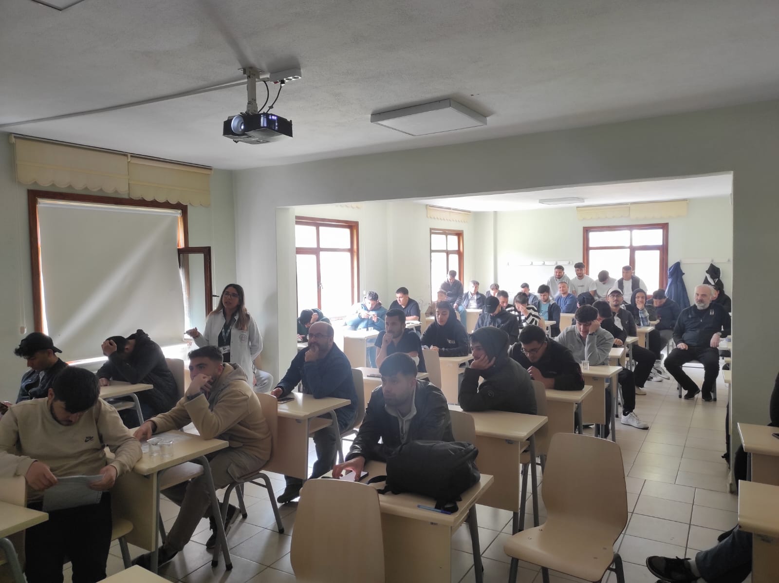 Meslek Yüksekokulumuzda Sağlıklı Yaşam Eğitimi Verildi