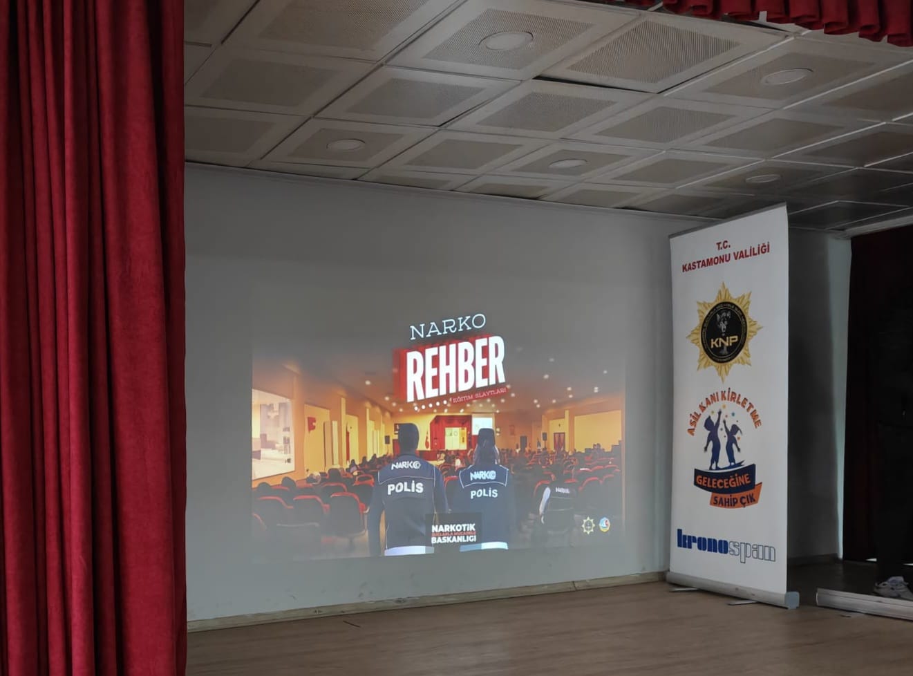 Yüksekokulumuz  “Narko Rehber Eğitimine