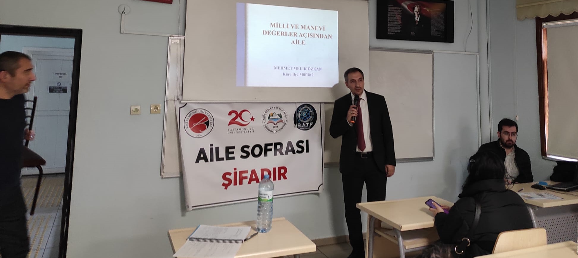 Sosyal Sorumluluk Projesi Kapsamında Aile Temalı Konferans Gerçekleştirildi