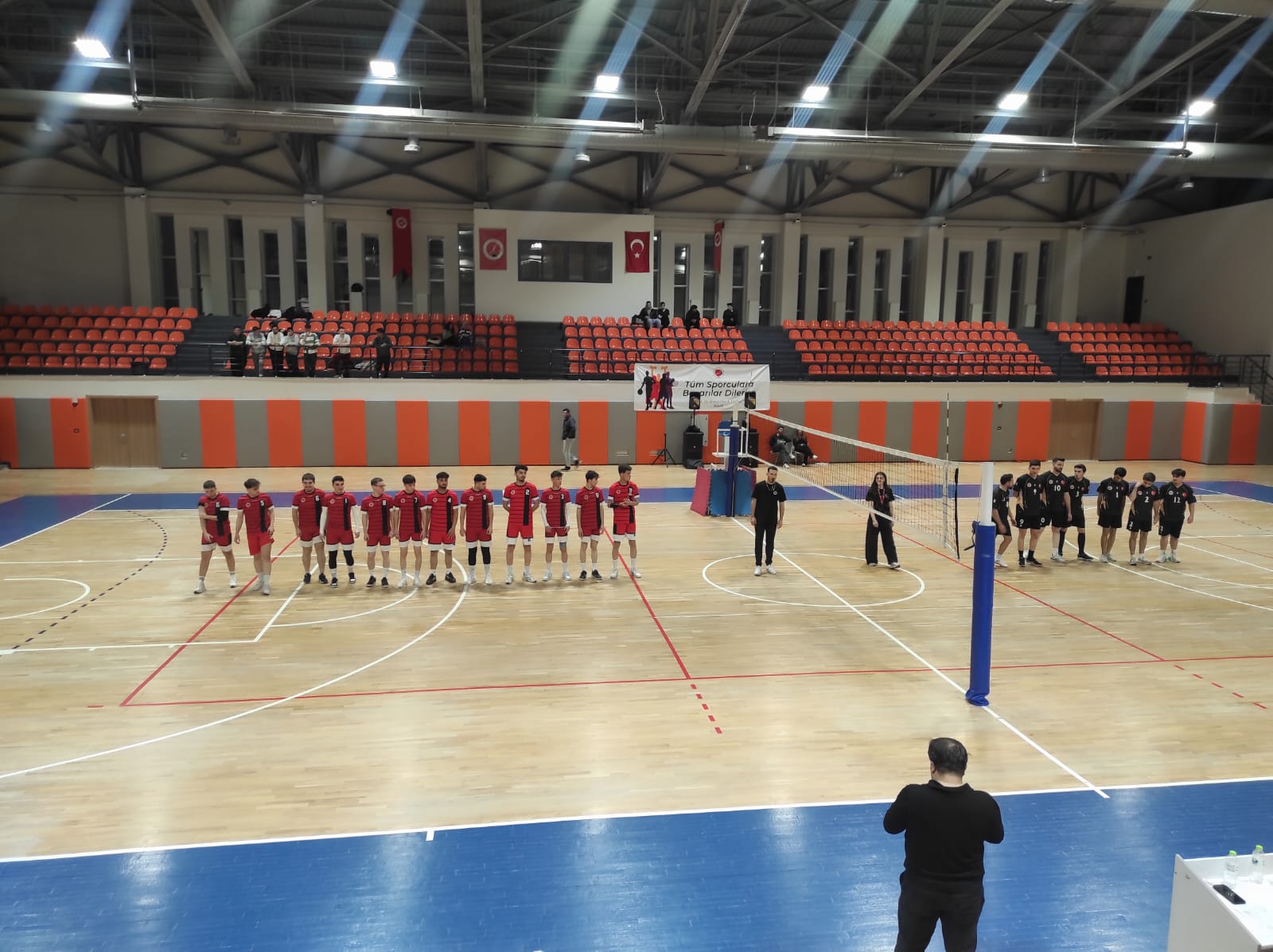 Voleybol Takımımızdan Galibiyet