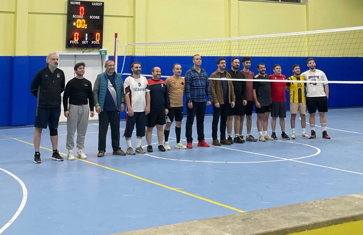 Voleybol Turnuvasına Katıldık